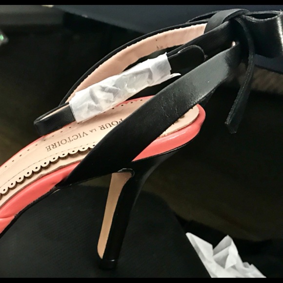 Kitten heels with leather bow strap - Picture 4 of 7